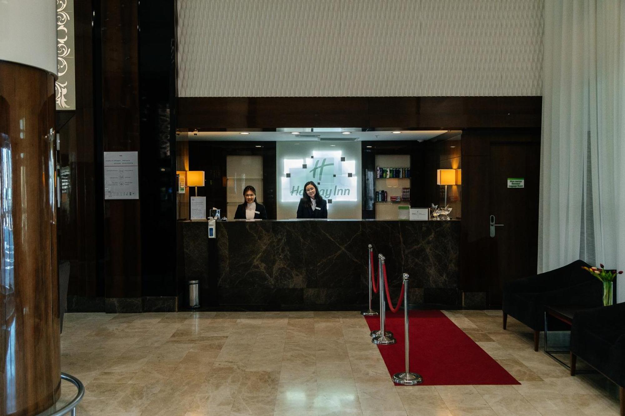 Holiday Inn Aktau By Ihg Aktau (Mangystau) Exterior foto